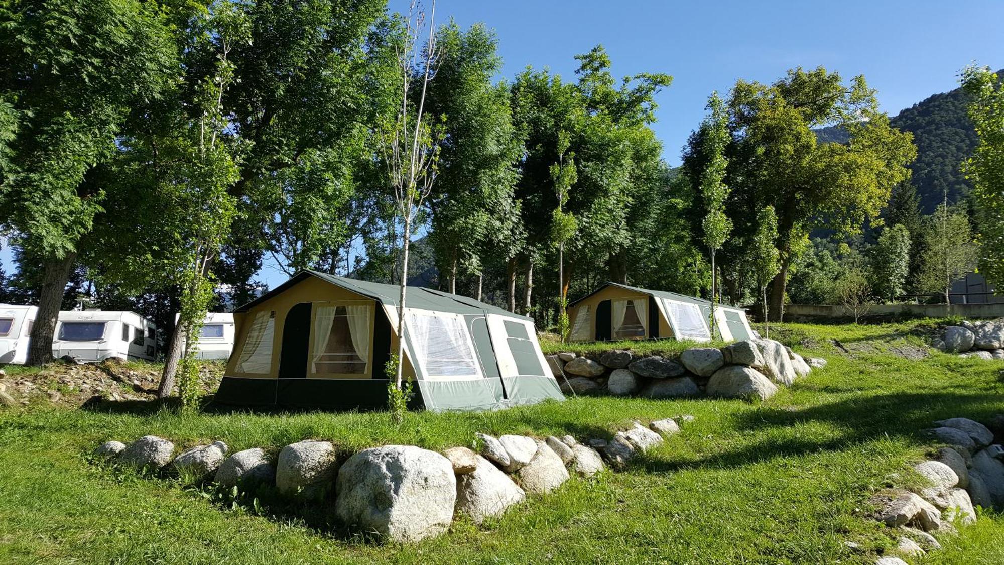 Bungalows Nou Camping La Guingueta D'Aneu Εξωτερικό φωτογραφία