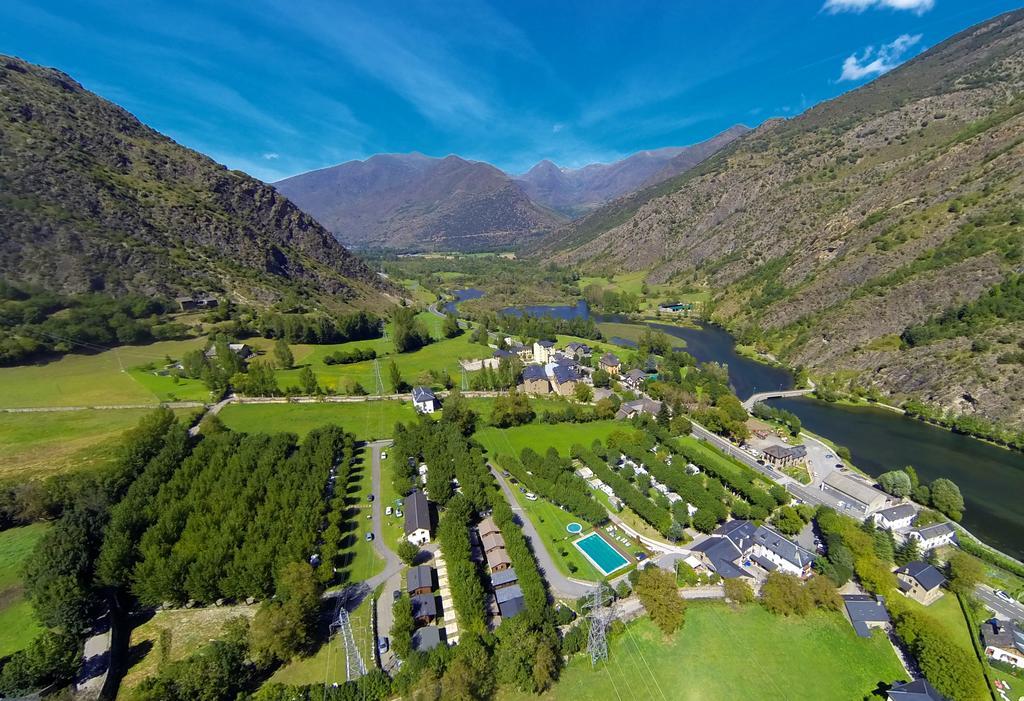 Bungalows Nou Camping La Guingueta D'Aneu Εξωτερικό φωτογραφία