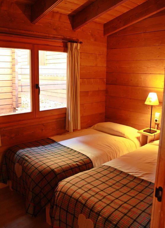 Bungalows Nou Camping La Guingueta D'Aneu Εξωτερικό φωτογραφία