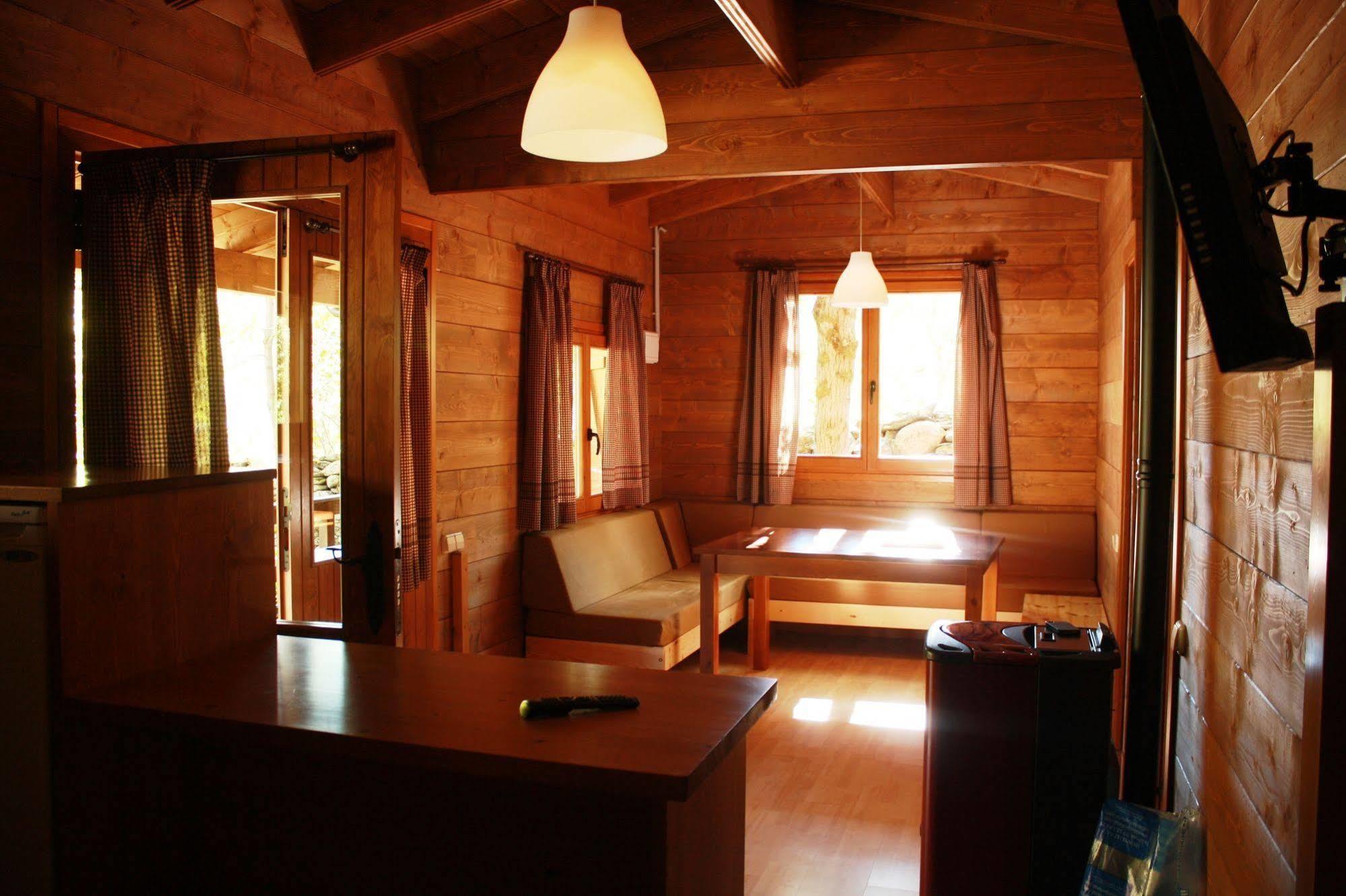 Bungalows Nou Camping La Guingueta D'Aneu Εξωτερικό φωτογραφία